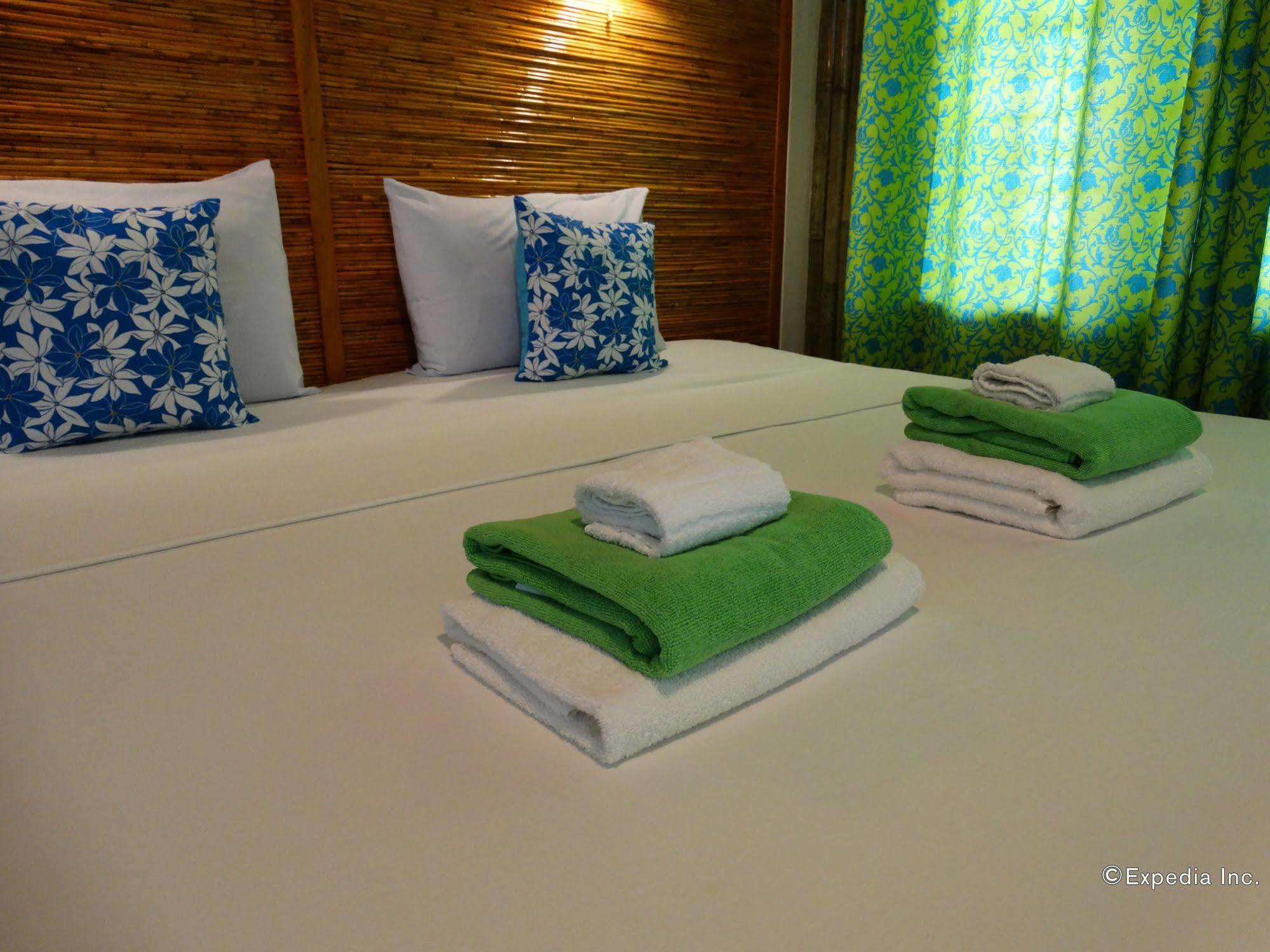 Mayfair Resort 팡라오 외부 사진