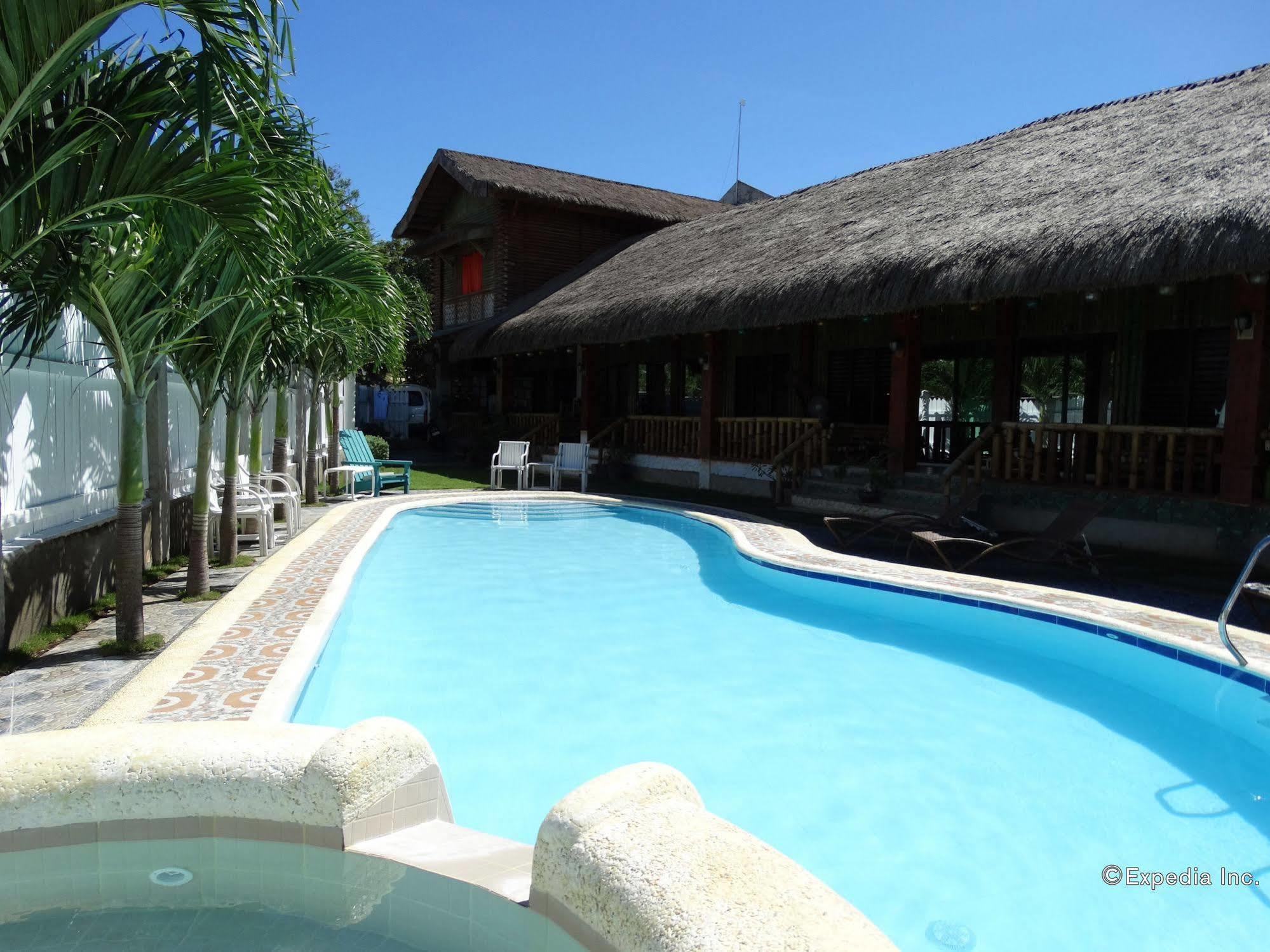 Mayfair Resort 팡라오 외부 사진