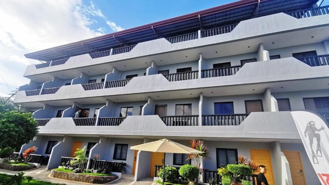 Mayfair Resort 팡라오 외부 사진